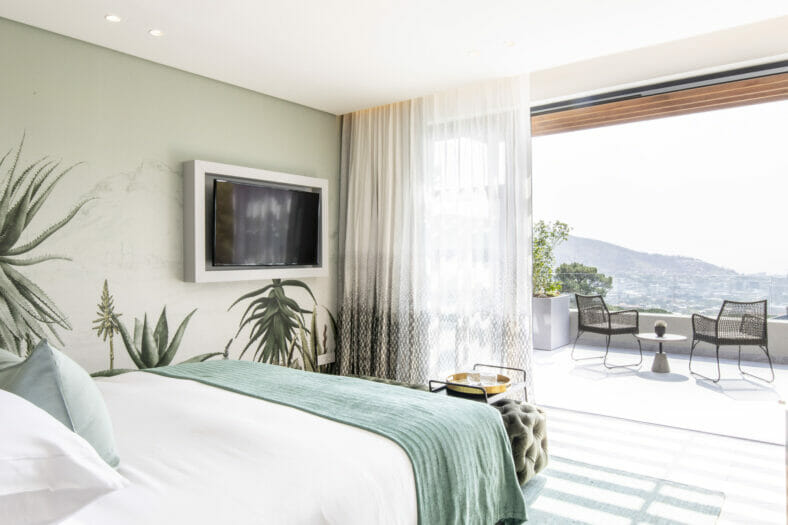 Africa tours, safari at Londolozi and Cape Town at Camissa House