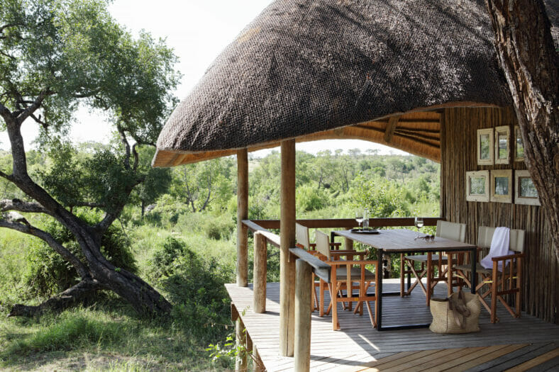Londolozi Varty Camp Chalet Outdoor Dining and View